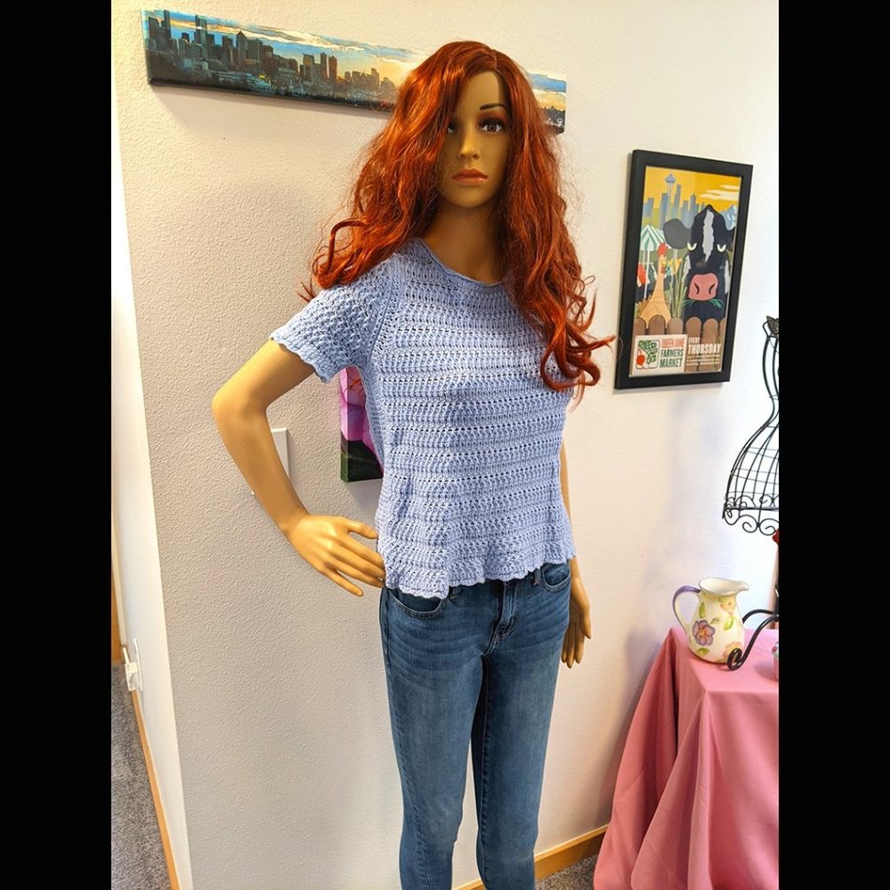 Ann Taylor Factory Petite Blue Short Sleeve Sweater Top Size Medium Petite